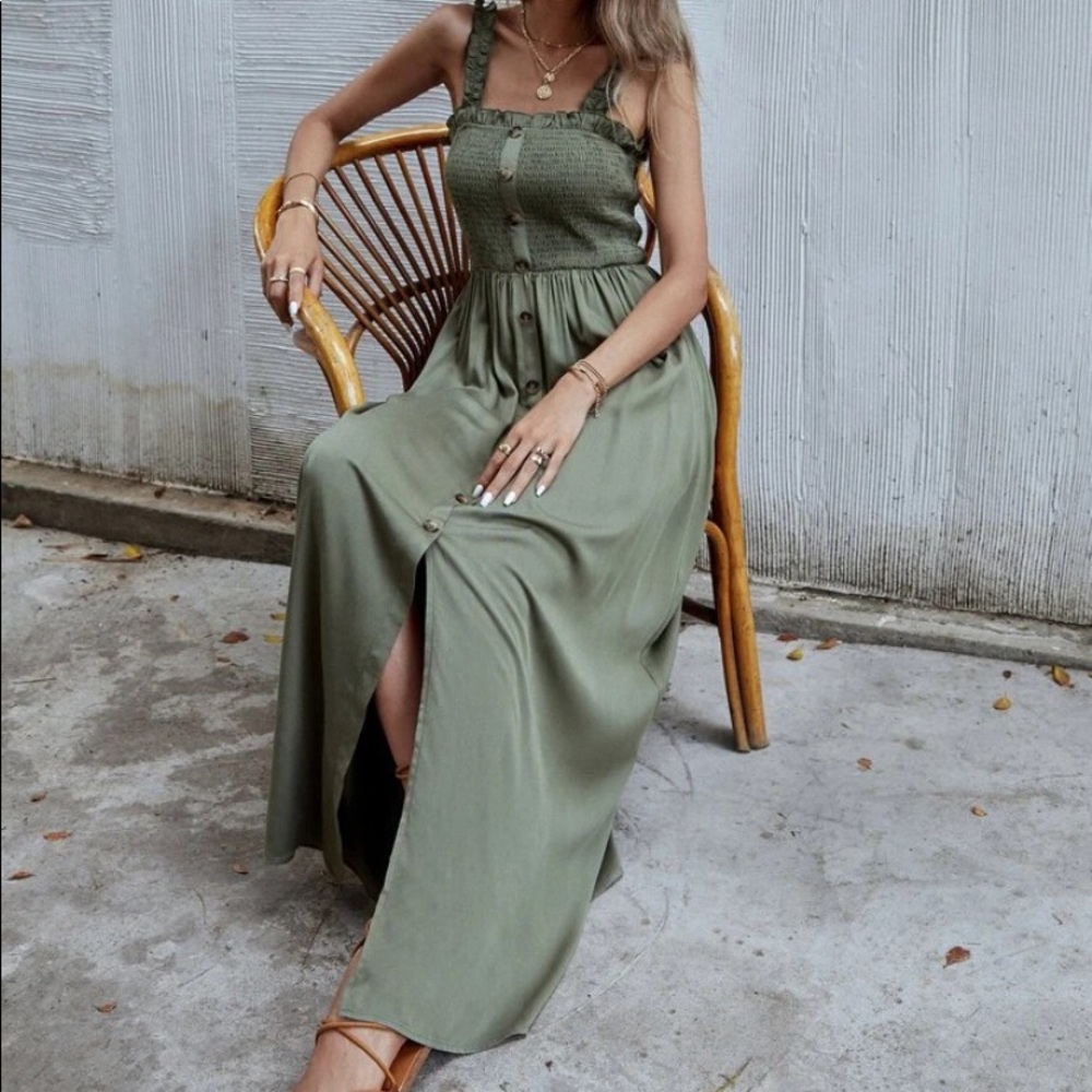 Boho shirred button through maxi dress - Picture 3 of 6